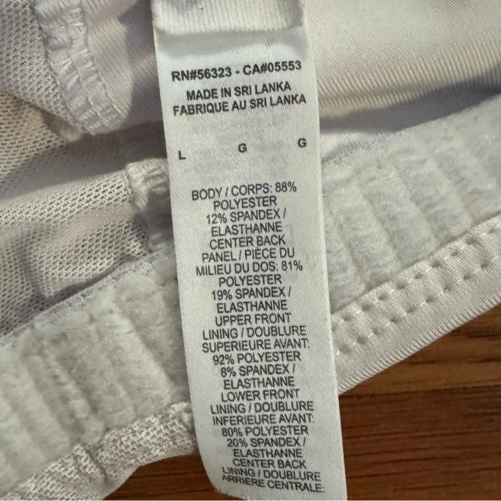 Nike Training Swoosh Classic Cream Black Sports Bra Racerback Size L - Picture 2 of 3